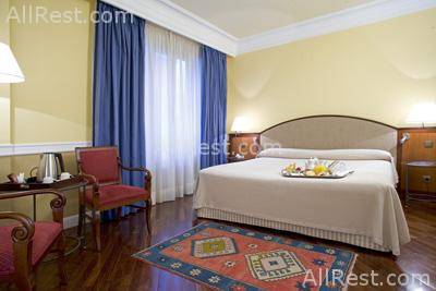 NH Gran Hotel 8